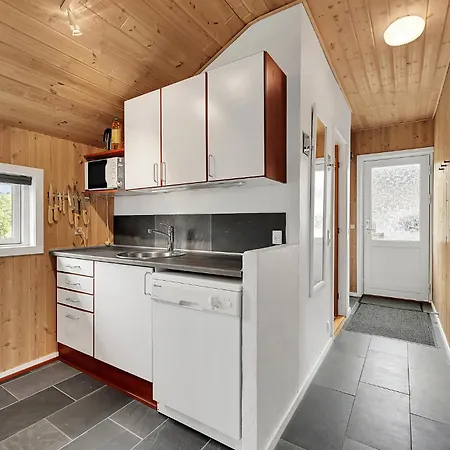 3 Bedroom Amazing In Ferienhaus *