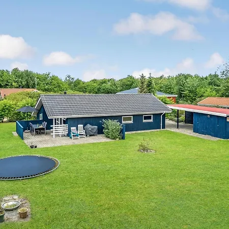 3 Bedroom Amazing In Hébergement de vacances *