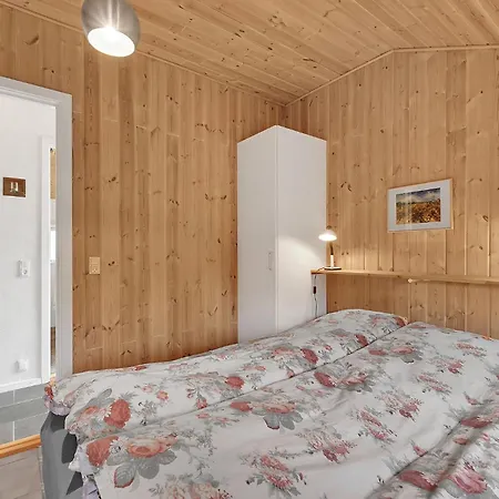 3 Bedroom Amazing In Prázdninový dům *