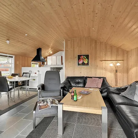 3 Bedroom Amazing In Hébergement de vacances *