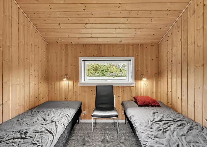 3 Bedroom Amazing In Semesterbostad *