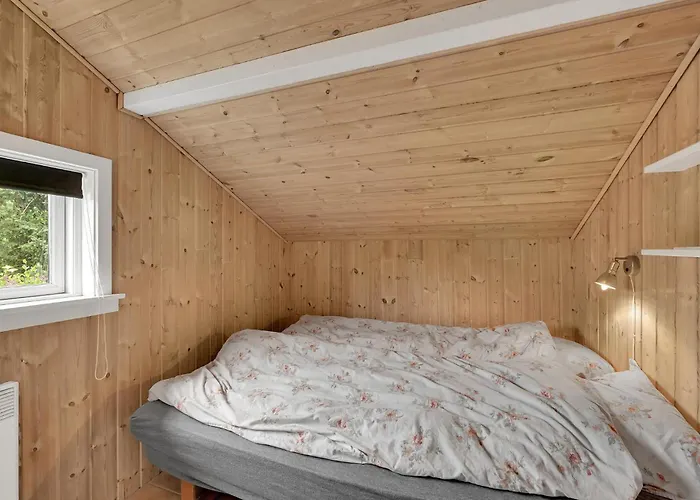 Semesterbostad 3 Bedroom Amazing In Tarm