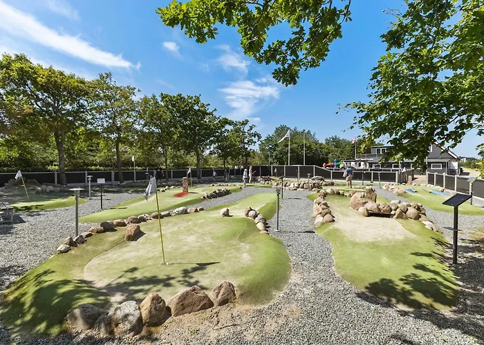 3 Bedroom Amazing In Semesterbostad